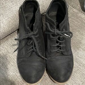 Womens Black Lace-Up bootie